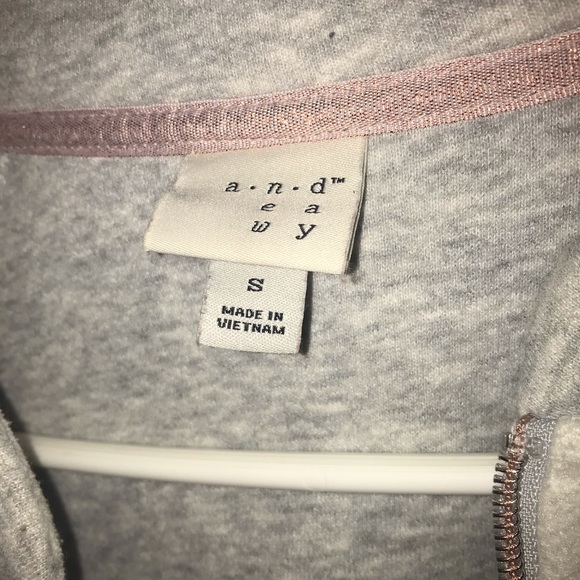 Grey and Cream Jacket with Rose Gold Zipper Sz.S😍 - Picture 4 of 4